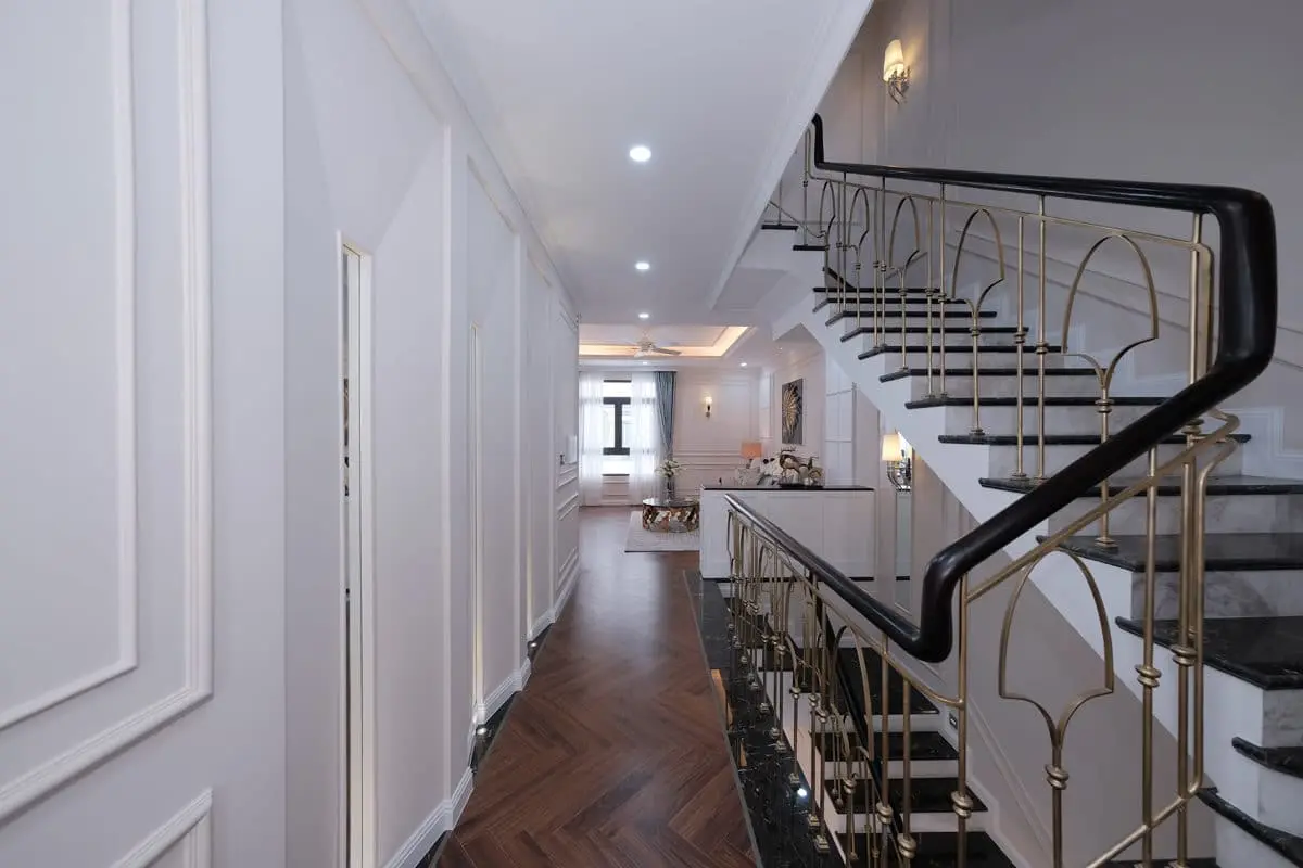 DỰ ÁN NHÀ PHỐ BIỆT THỰ VEROSA PARK QUẬN 9 khu vuc cau thang verosa park - DỰ ÁN NHÀ PHỐ BIỆT THỰ VEROSA PARK QUẬN 9