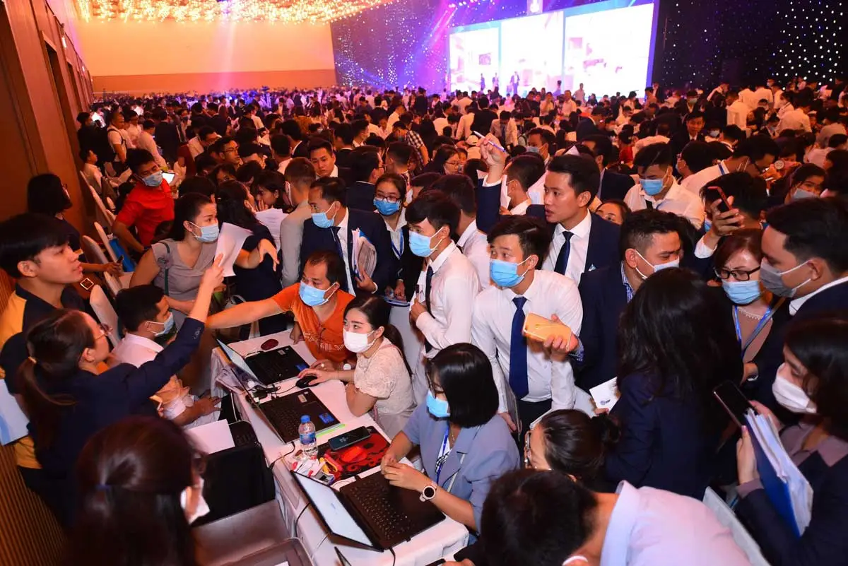 OPAL SKYLINE THUẬN AN BÌNH DƯƠNG chinh thuc cho chuyen coc tai le mo ban opal skyline - OPAL SKYLINE THUẬN AN BÌNH DƯƠNG