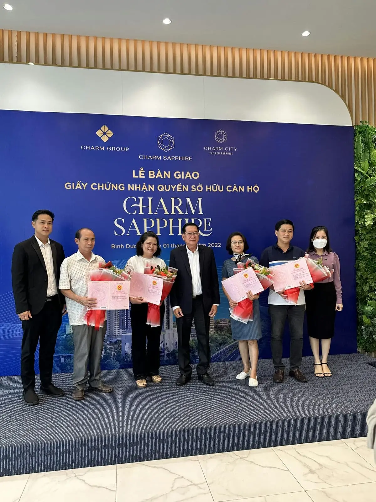 Charm Diamond City 23 Bàn giao sổ hồng Charm Sapphire