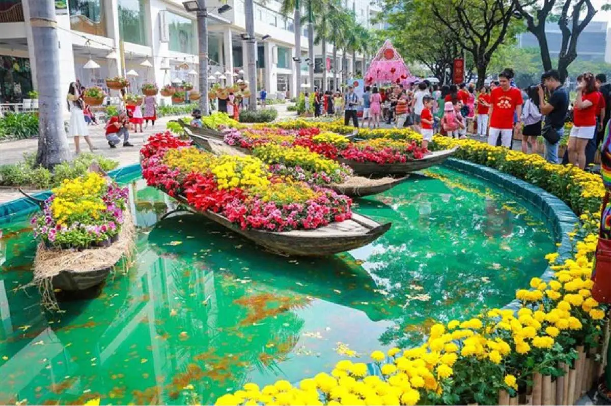 D-AQUA QUẬN 8 6 Đường hoa D – Aqua Bến Bình Đông Quận 8