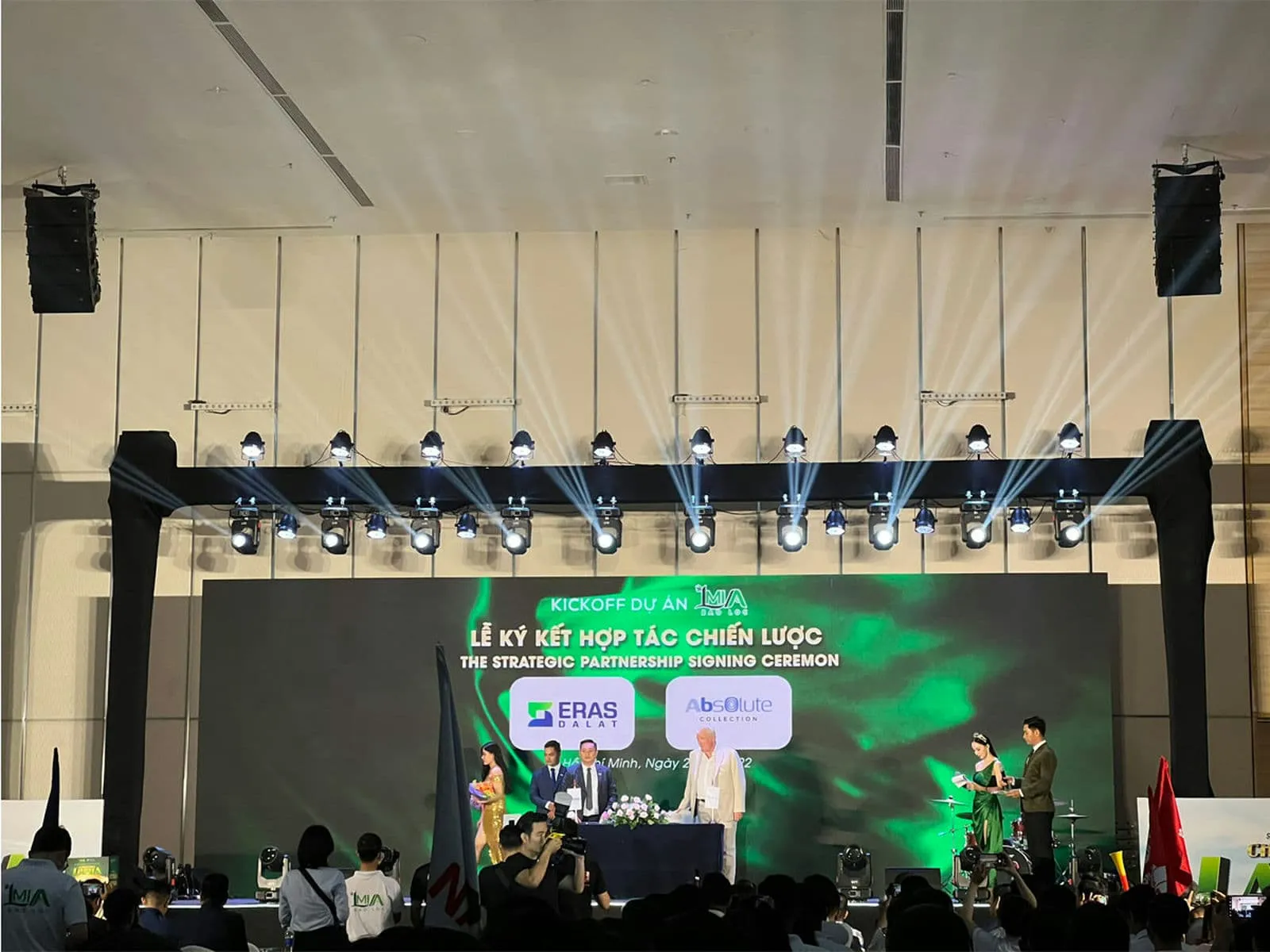 LaMia Bảo Lộc Ky ket hop tac chien luoc voi don vi van hanh Absolute Collection - LaMia Bảo Lộc