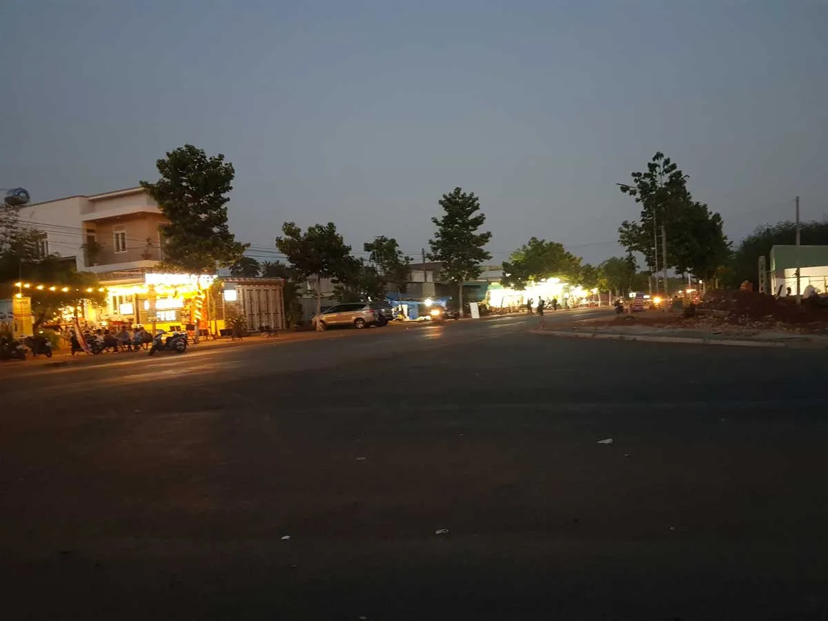 DIAMOND CITY LỘC NINH BÌNH PHƯỚC 13 Tiến độ thi công Dự án Diamond City Lộc Ninh Bình Phước về đêm