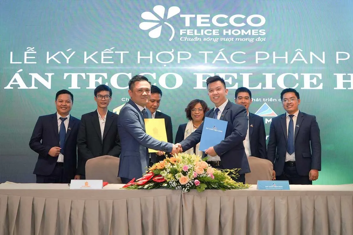 Tecco Felice Homes 4 Buổi ký kết hợp tác hôm 29/4 có sự tham gia của đại diện Tecco Group, Dat Xanh Services, Đất Xanh Miền Đông