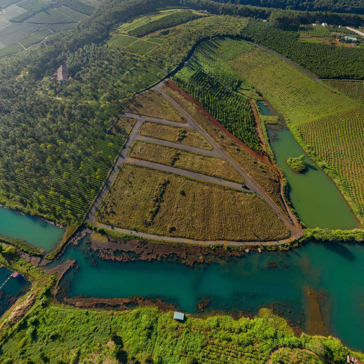 Tiến độ thi công Làng Sinh Thái Kingdom Ecolake Village Bảo Lộc