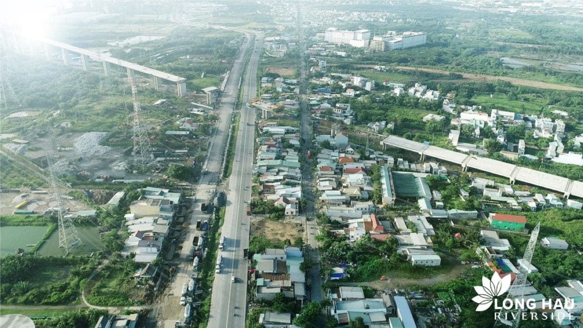 hinh anh thuc te giao lo nguyen huu tho, nguyen van tao voi cao toc ben luc long thanh