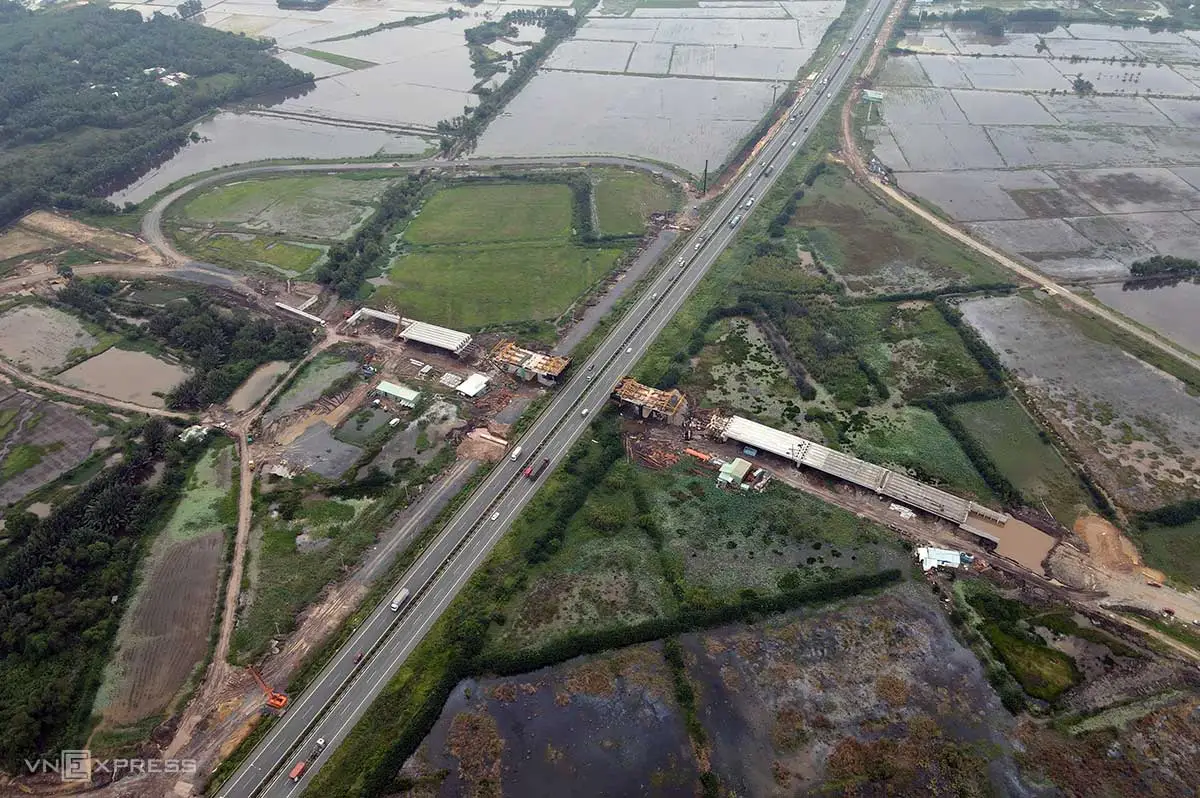 King Crown City 4 Mở rộng Cao tốc TP HCM – Long Thành – Dầu Giây