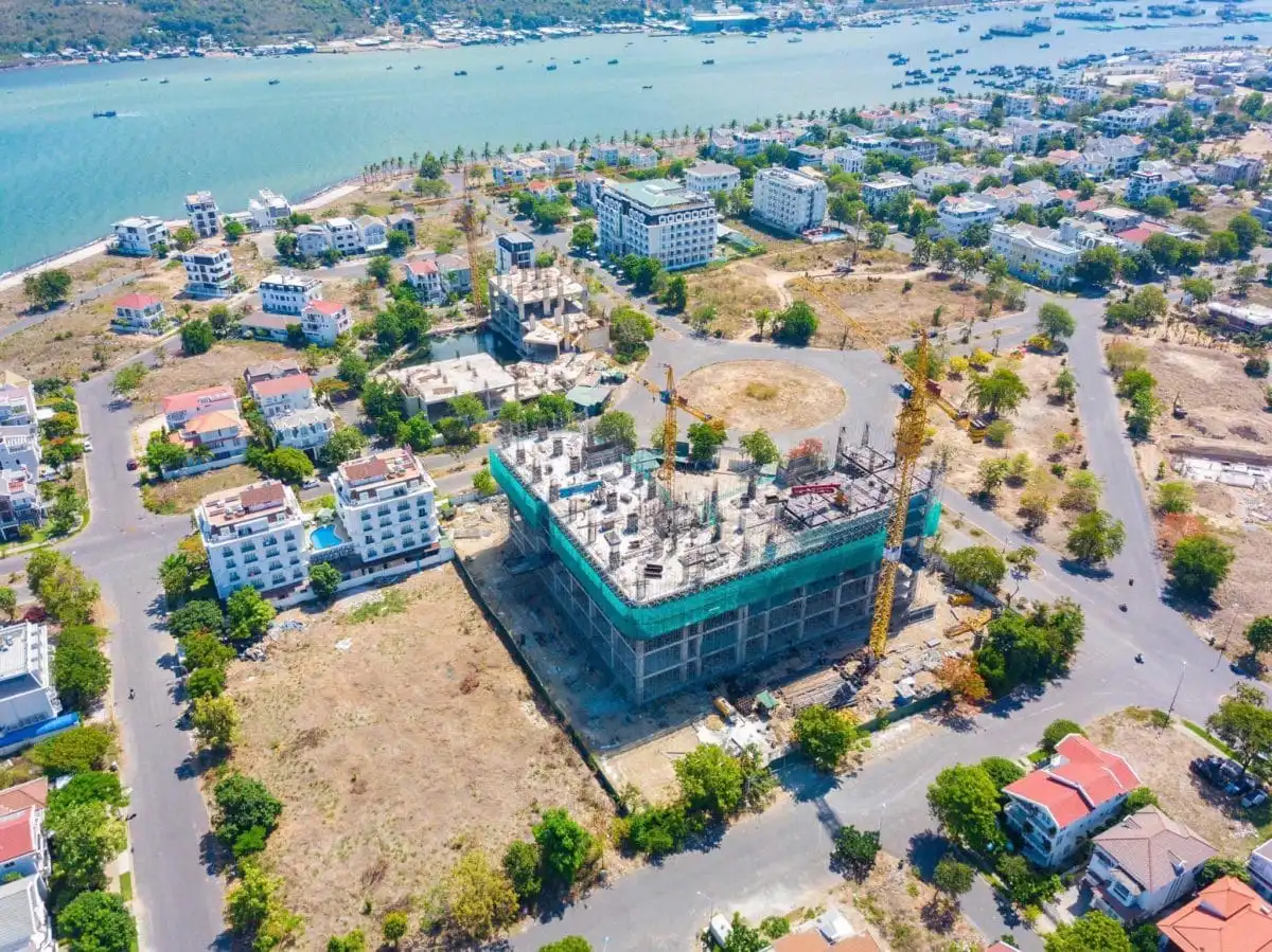 PENINSULA NHA TRANG 8 Hình ảnh tiến độ thi công thực tế tại Dự án Căn hộ Peninsula Nha Trang