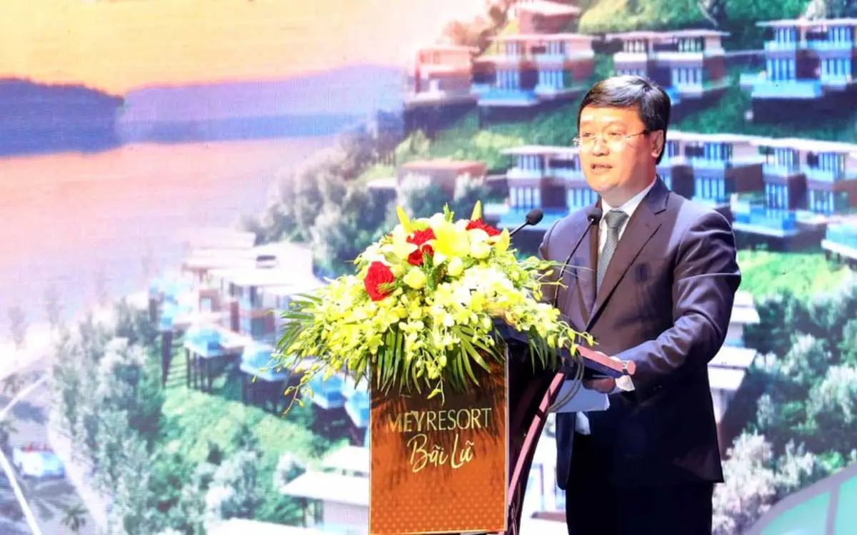 Meyresort Bãi Lữ Nghệ An 6 Ông Nguyễn Đức Trung – Phó Bí thư Tỉnh ủy, Chủ tịch UBND tỉnh phát biểu tại buổi lễ