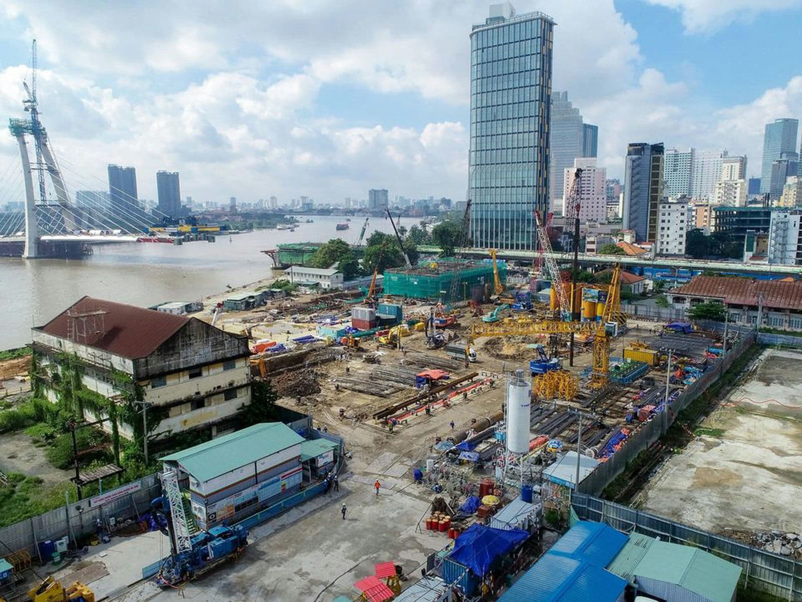 Tiến độ thực tế The Sun Tower Capitaland