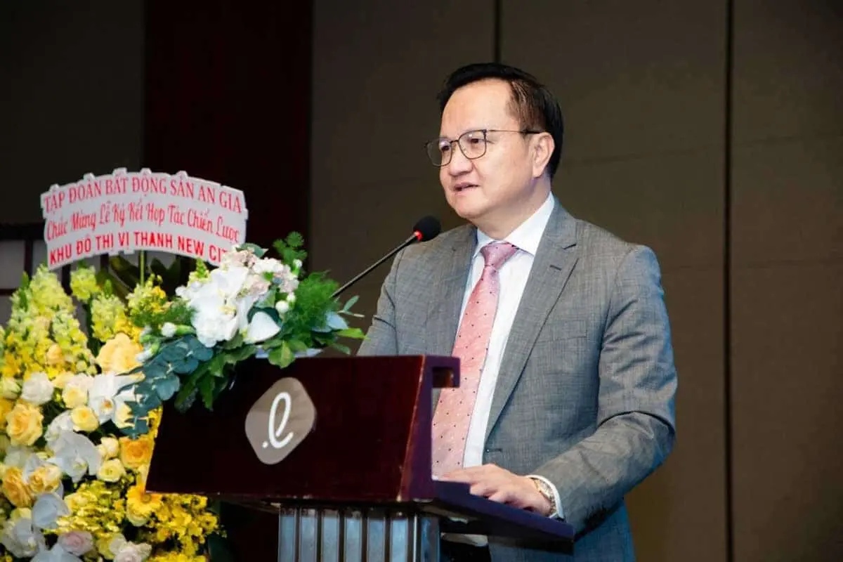 VỊ THANH NEW CITY 4 Ông Nguyễn Vĩnh Trân, Đại diện Sakura Group phát biểu tại sự kiện