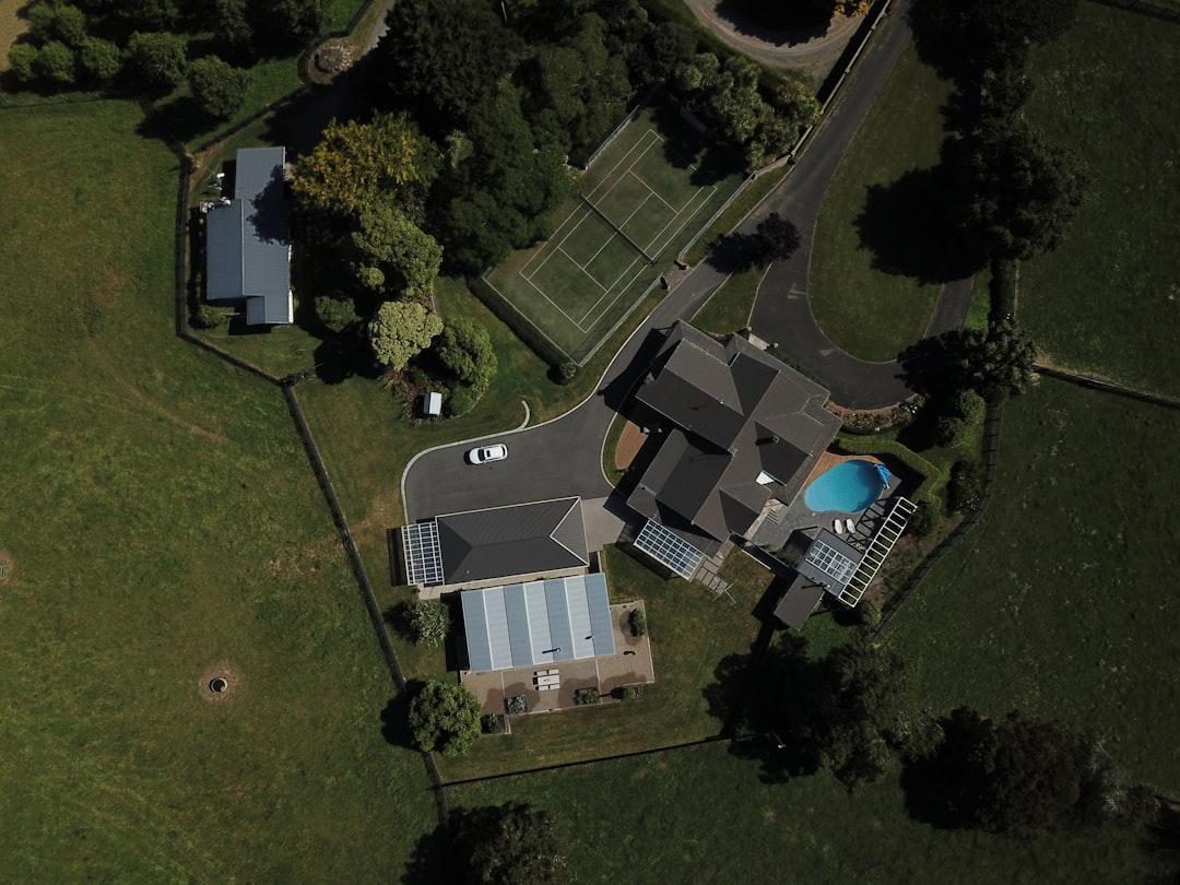 Hướng dẫn đường đi chi tiết và tham quan nhà mẫu Vinhomes Green Paradise Cần Giờ - Phân tích