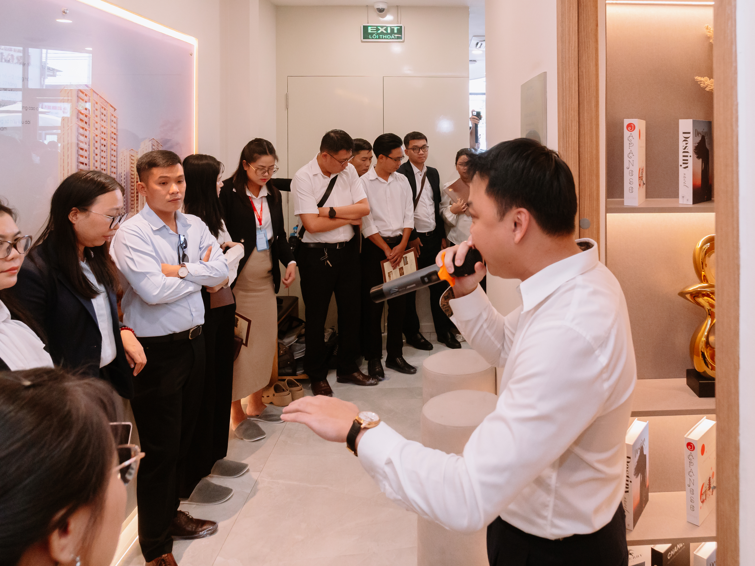 Tiến độ Khải Hoàn Prime: từ cất nóc đến hoàn thiện tổ ấm 3 Ảnh đại diện dự án giới thiệu căn hộ nguyên mẫu với các đại lý trong chương trình tham quan tháng 8/2026